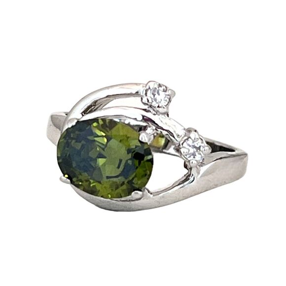 Cocktail Ring Size 6.25 Green Stone Clear Crystal Accents  5X - Picture 3 of 4